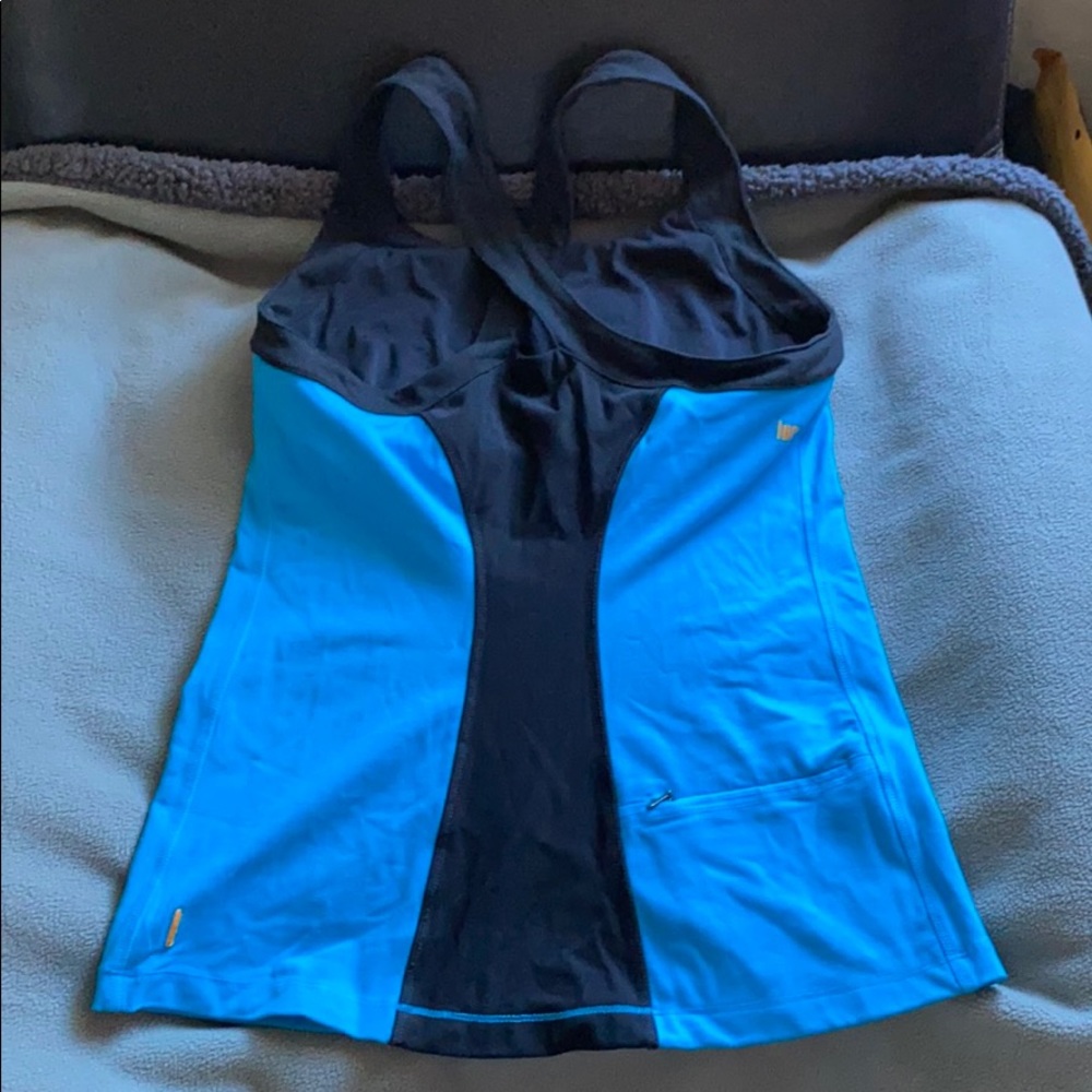 Lucy Workout Cross Back Tank - Picture 3 of 4